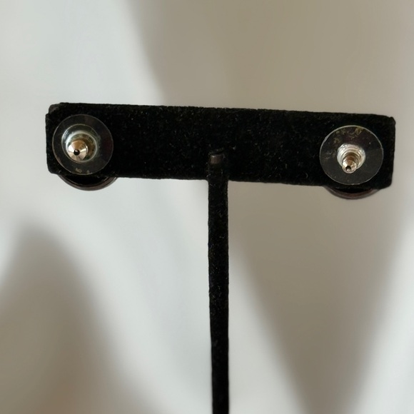 Vintage Kaleidoscope Rhinestone Bezel Stud Earrings Gunmetal Graphite Gray - Picture 5 of 9